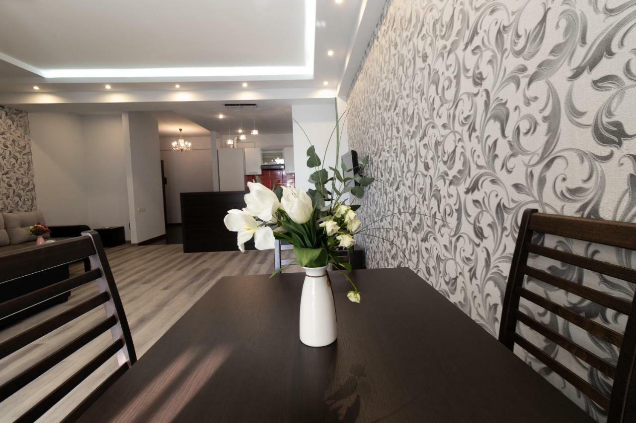 Stay Inn Apartments At Northern Avenue Jerevan Exteriör bild