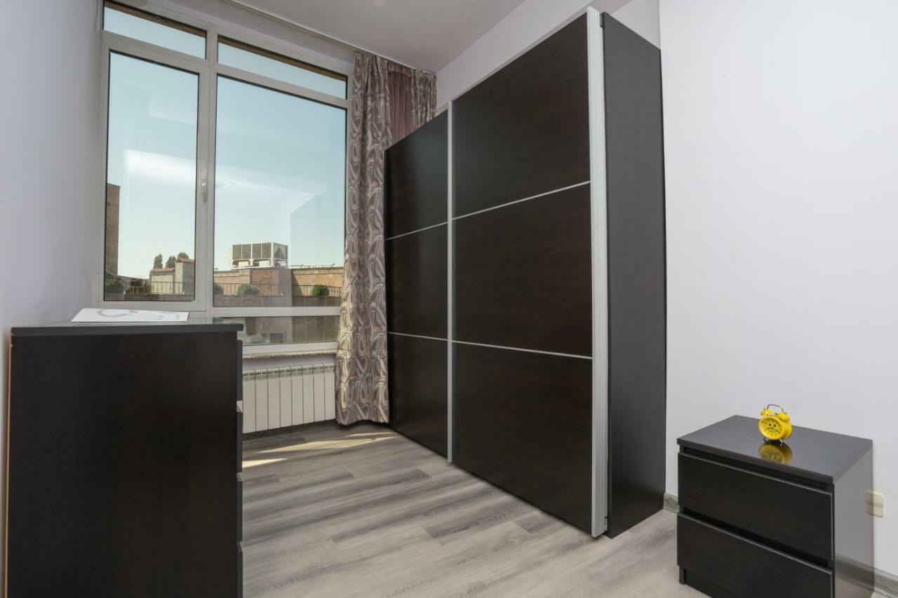 Stay Inn Apartments At Northern Avenue Jerevan Exteriör bild